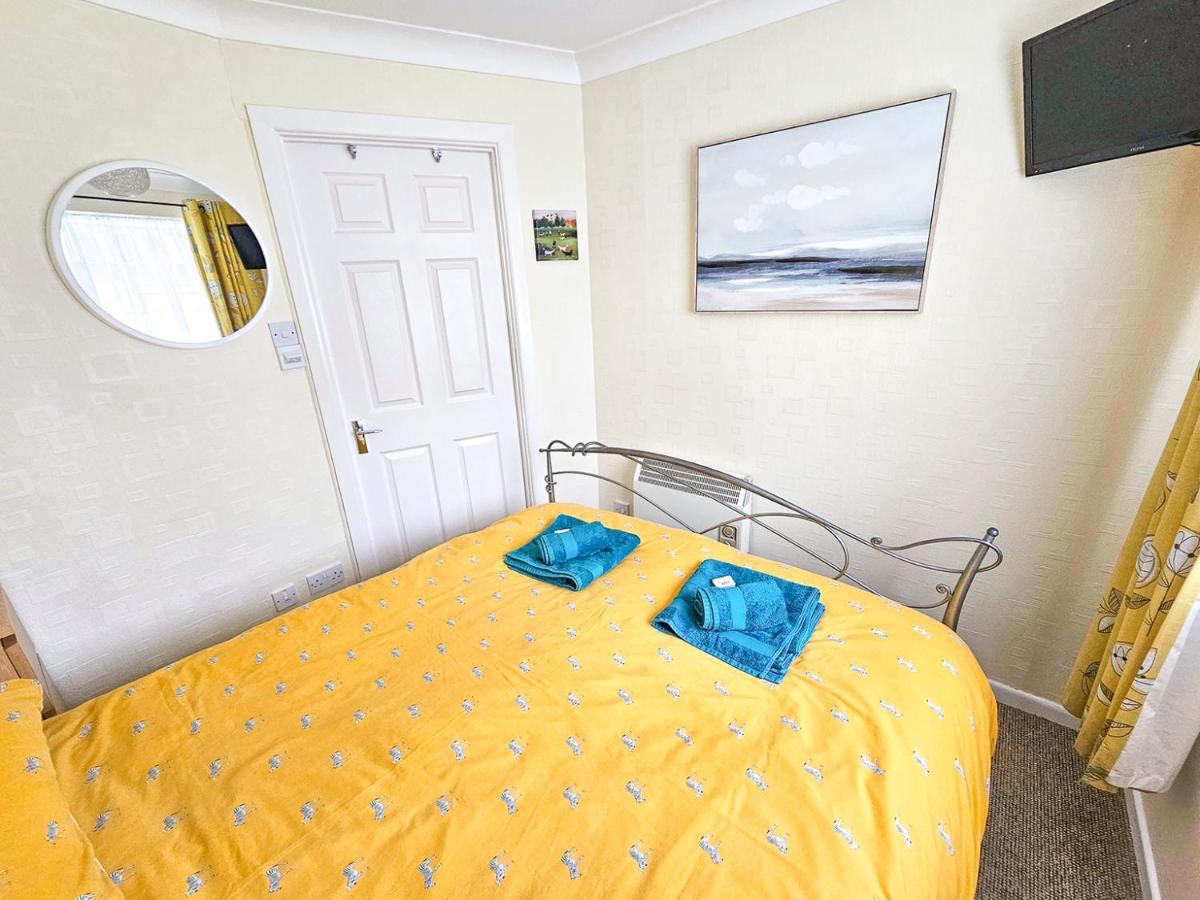 Dart Haven - Cheerful Holiday Bungalow In Galmpton Buitenkant foto