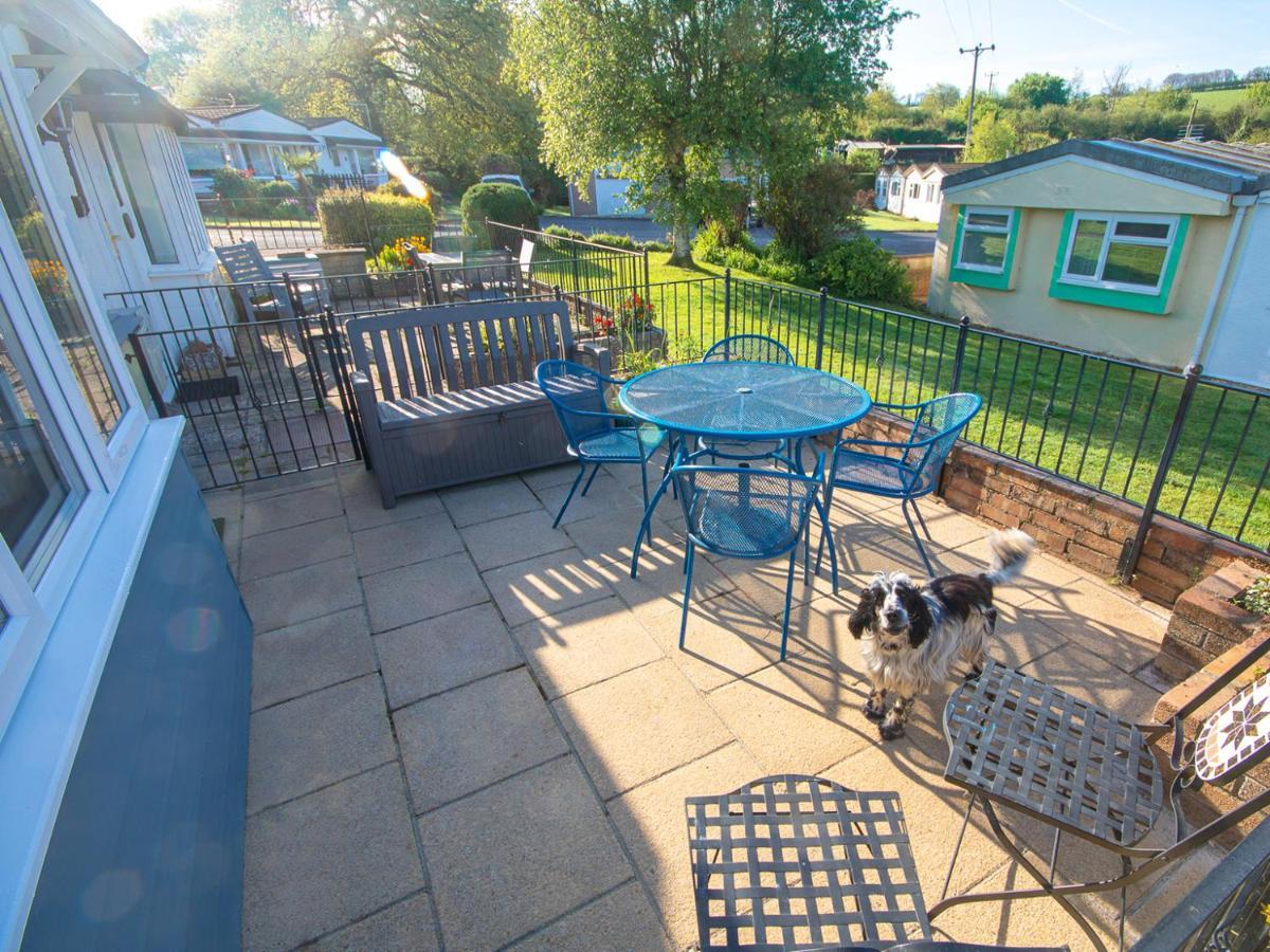 Dart Haven - Cheerful Holiday Bungalow In Galmpton Buitenkant foto