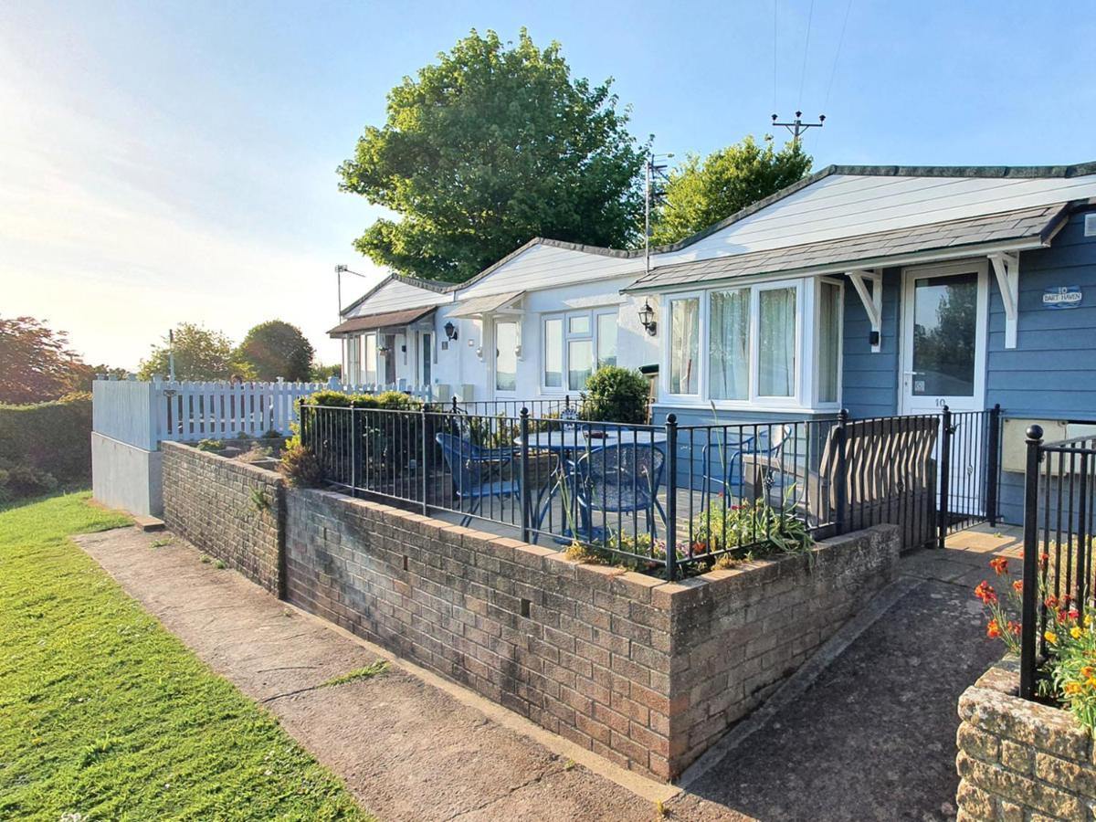 Dart Haven - Cheerful Holiday Bungalow In Galmpton Buitenkant foto